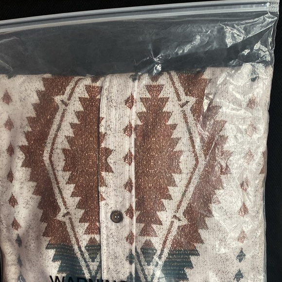 (A11) Coofandy Mens Aztec Print Button-Up Long-sleeve Shirt, Size Small, NWT - Picture 5 of 5